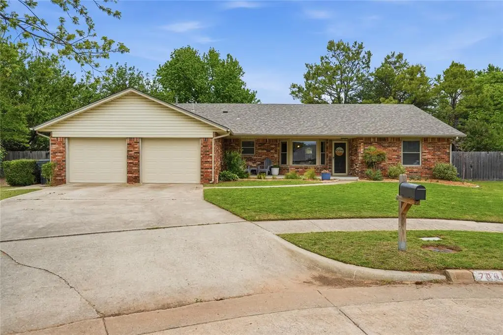 706 Inverness Court, Norman, OK 73072 - #1