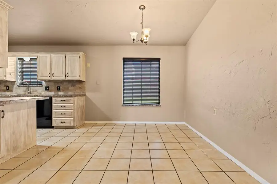 1312 Plains Avenue, Weatherford, OK 73096 - #3