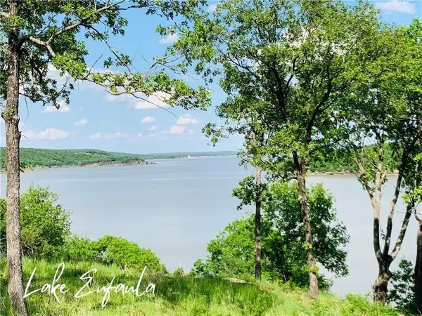 84 Patriot Pointe Lake, Eufaula, OK 74432