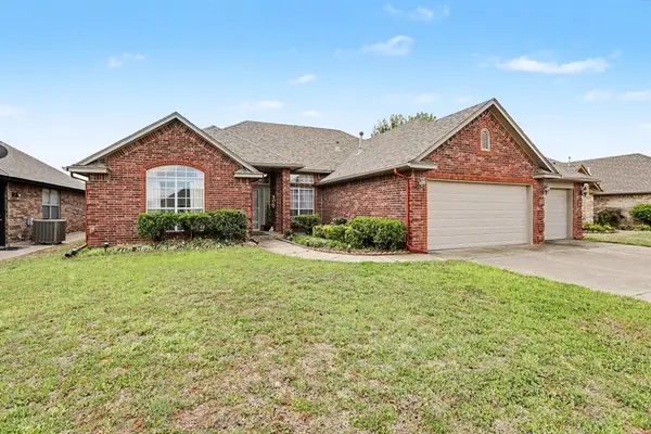 720 W Alamo Way, Mustang, OK 73064