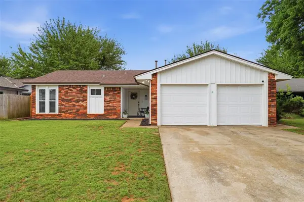 10316 Glascow Drive, Yukon, OK 73099