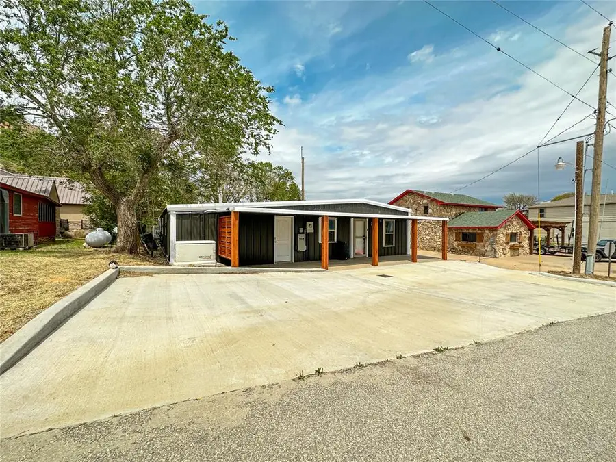 20746 E 1460th Road #20, Lone Wolf, OK 73655 - #3