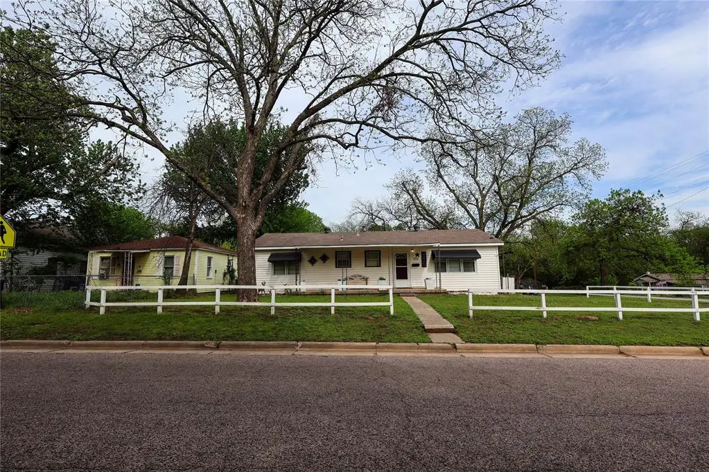 303 N Pesotum Avenue, Shawnee, OK 74801 - #1