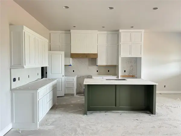 713 Summit Hollow Drive, Norman, OK 73071