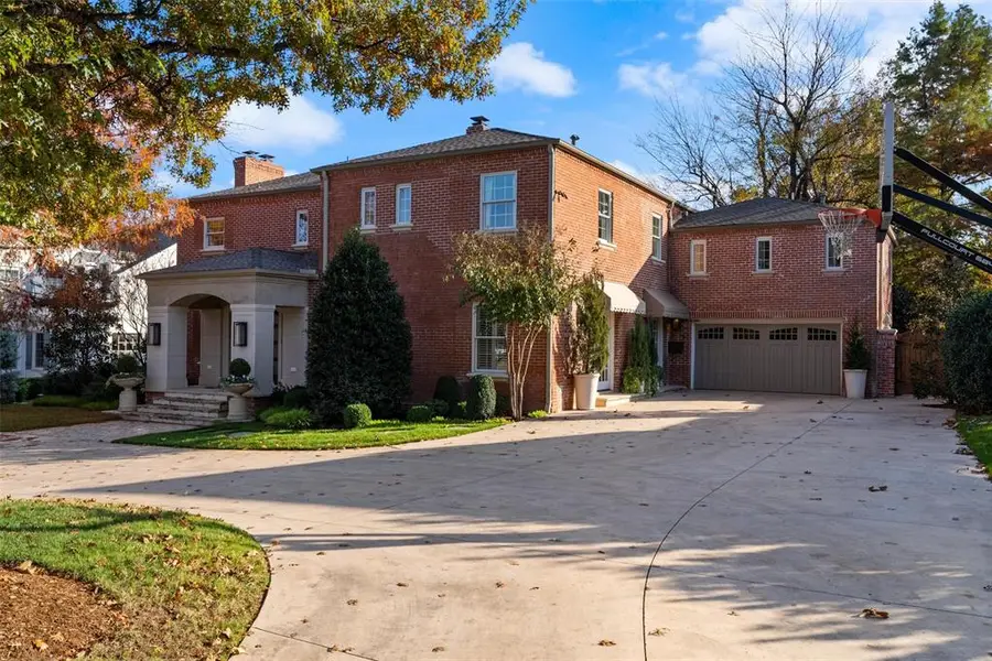 1202 Larchmont Lane, Nichols Hills, OK 73116 - #3