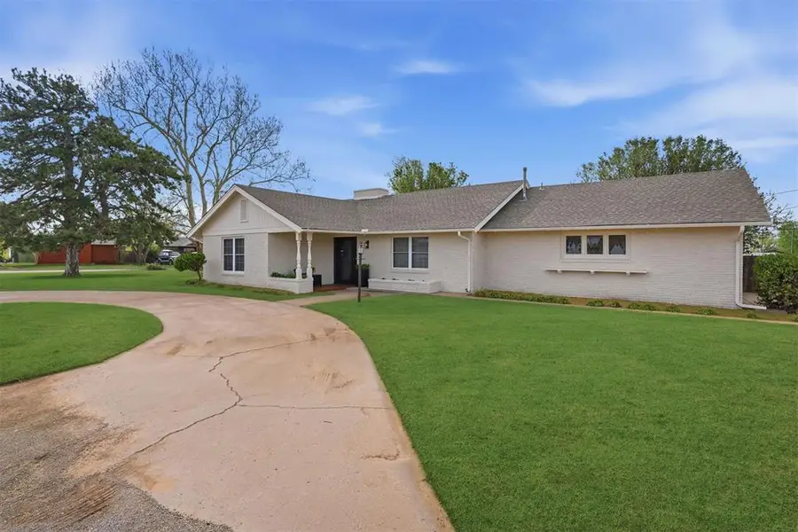 400 W Elm Street, Hobart, OK 73651 - #3