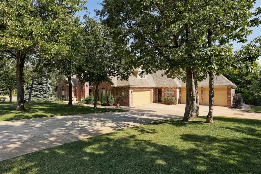 5700 Georgetowne Road, Edmond, OK 73034 - #2