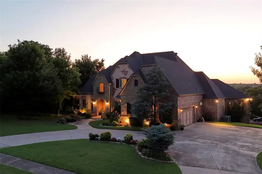 3325 Winding Creek Circle, Edmond, OK 73034 - #2