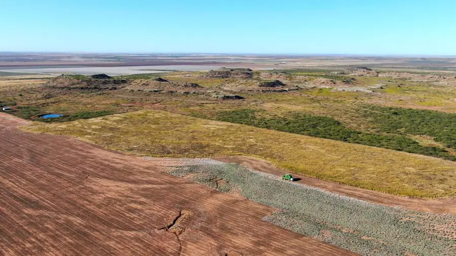 E 1560 Road, Olustee, OK 73560 - #3