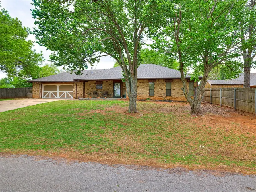 604 S Van Buren Avenue, Blanchard, OK 73010 - #2