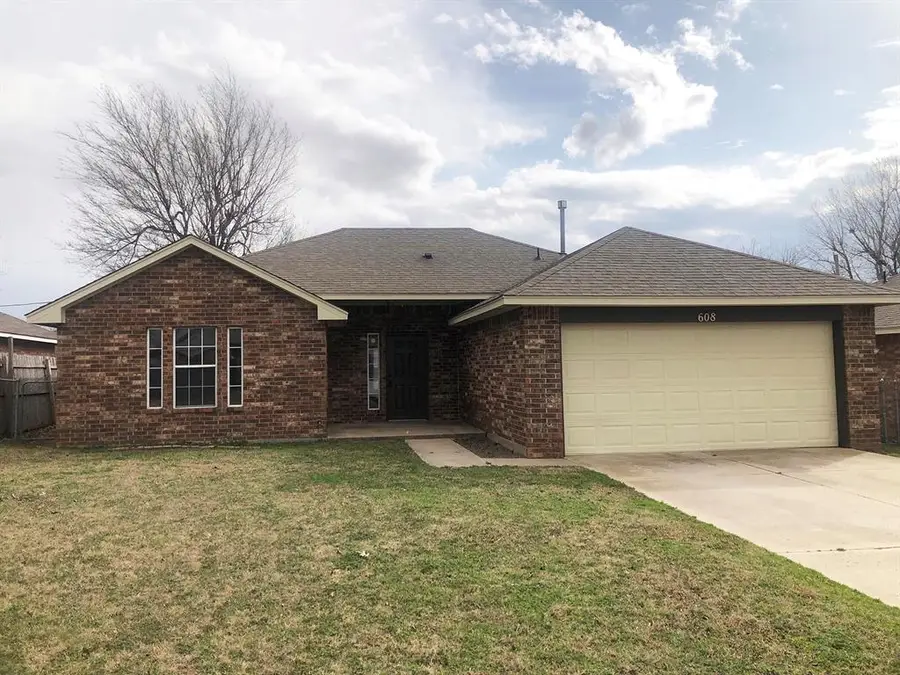 608 NW 21st Street, Moore, OK 73160 - #2