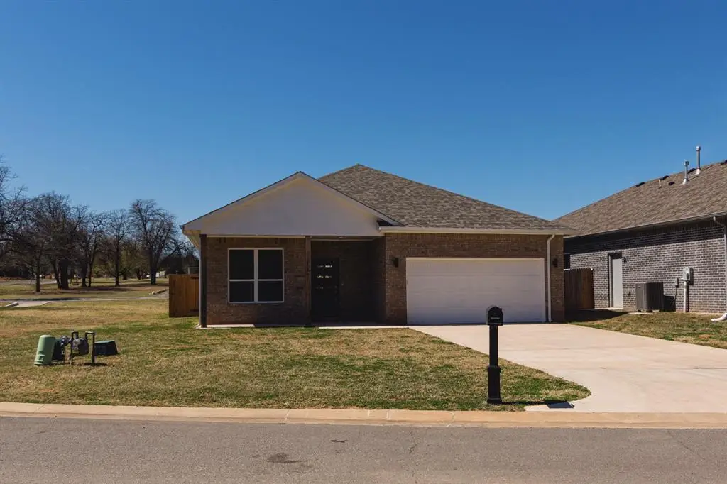 629 Remington Avenue, Edmond, OK 73034 - #1