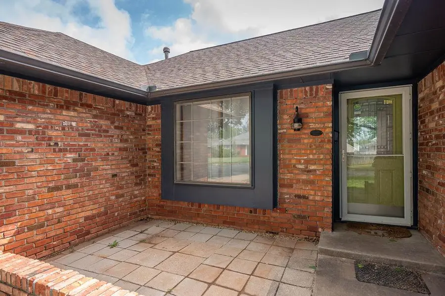 6112 N Allison Drive, Oklahoma City, OK 73112 - #3