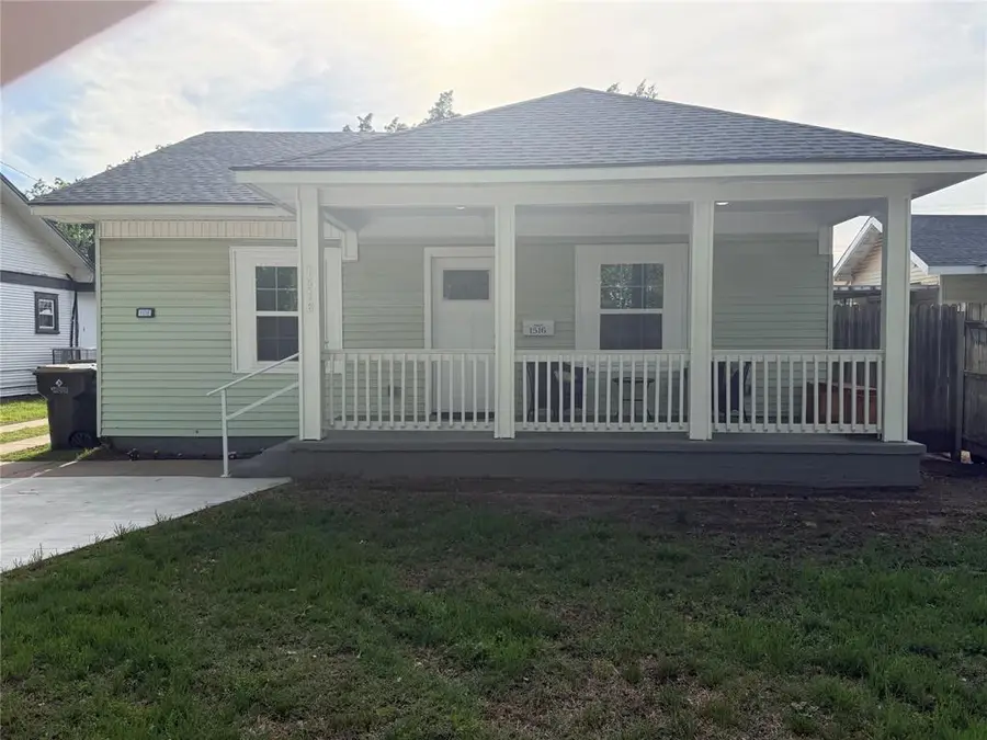 1516 S 16th, Chickasha, OK 73018 - #2