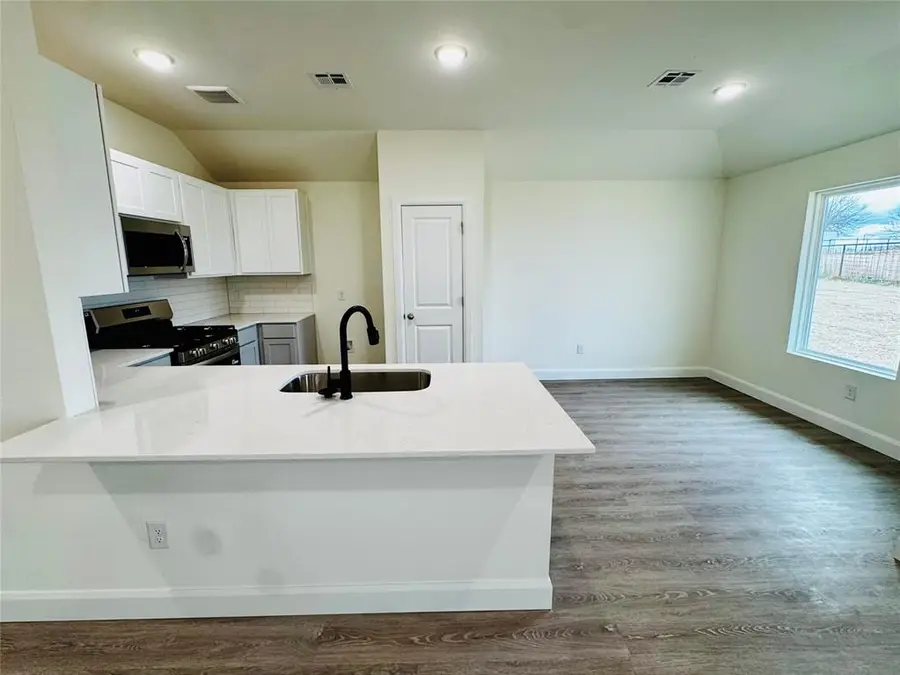 3136 Pennington Street, Harrah, OK 73045 - #3