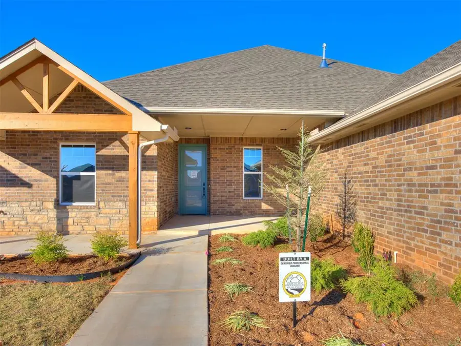 2915 Summit Hollow Circle, Norman, OK 73071 - #2