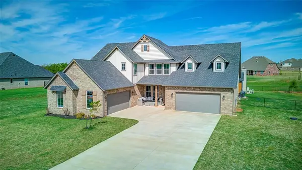 13714 Brook Crossing, Edmond, OK 73025