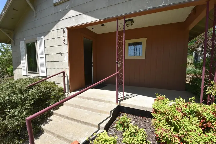 518 W Main Street, Maud, OK 74854 - #3