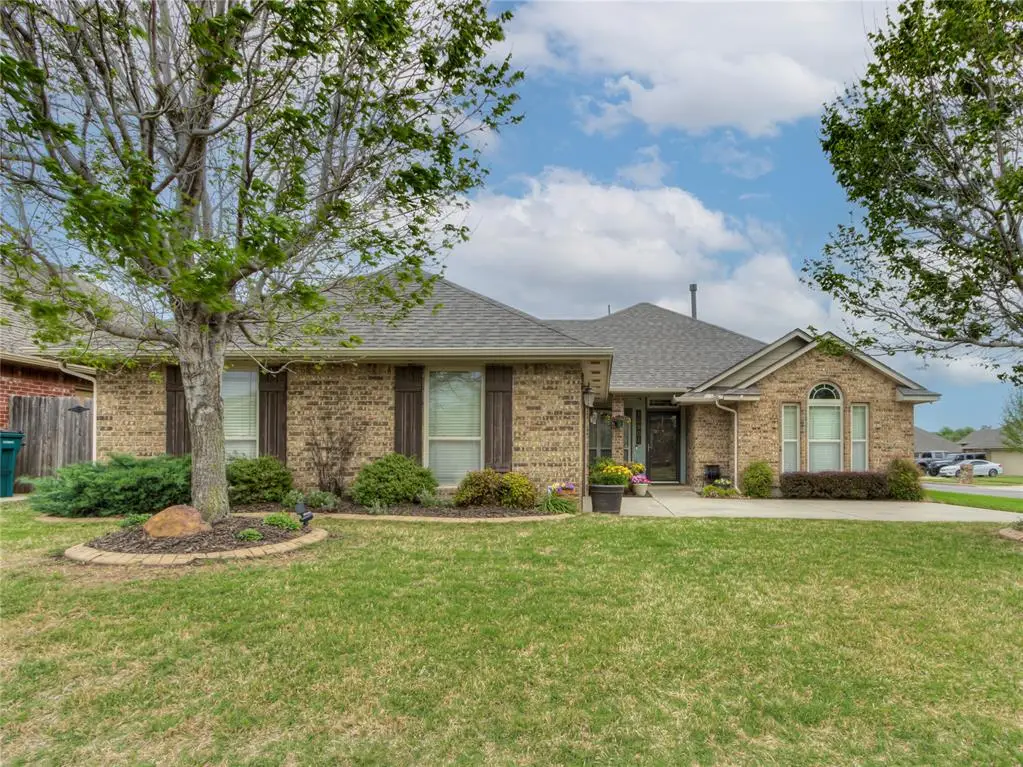 10901 SW 31st Street, Yukon, OK 73099 - #1