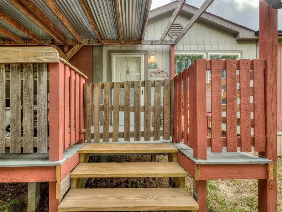 105802 S Parkwood Meadows Drive, McLoud, OK 74851 - #3