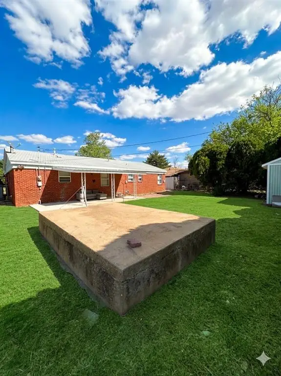 1017 Coe Street, Altus, OK 73521 - #2