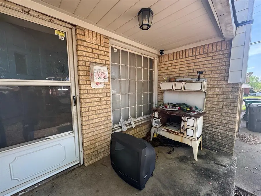 4042 NW Liberty Street, Oklahoma City, OK 73107 - #2