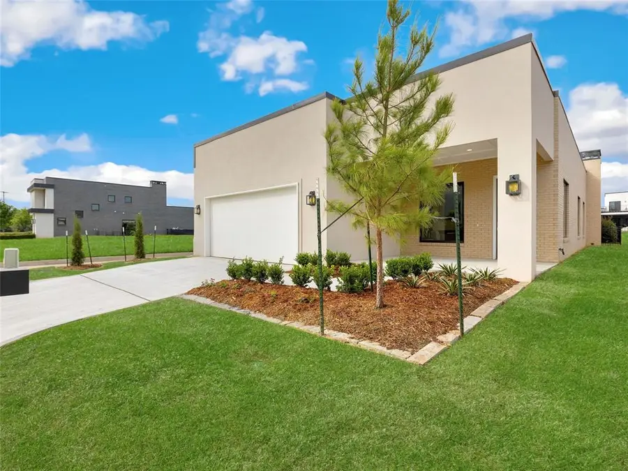 814 NW 72nd Street, Oklahoma City, OK 73116 - #3