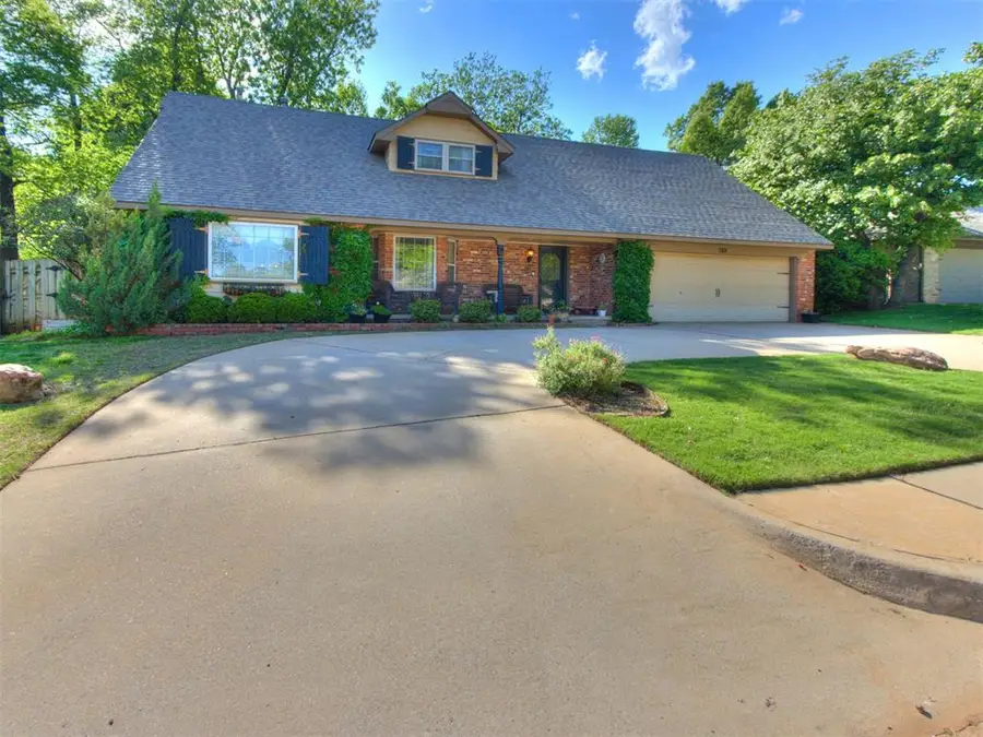 1301 Pine Oak Circle, Edmond, OK 73034 - #2