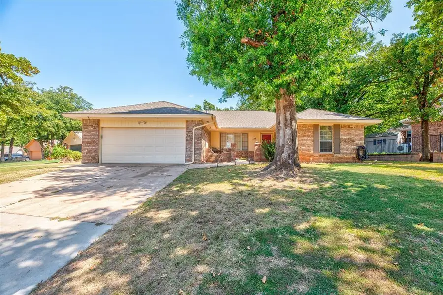 224 Chaucer Cresent Street, Midwest City, OK 73130 - #2