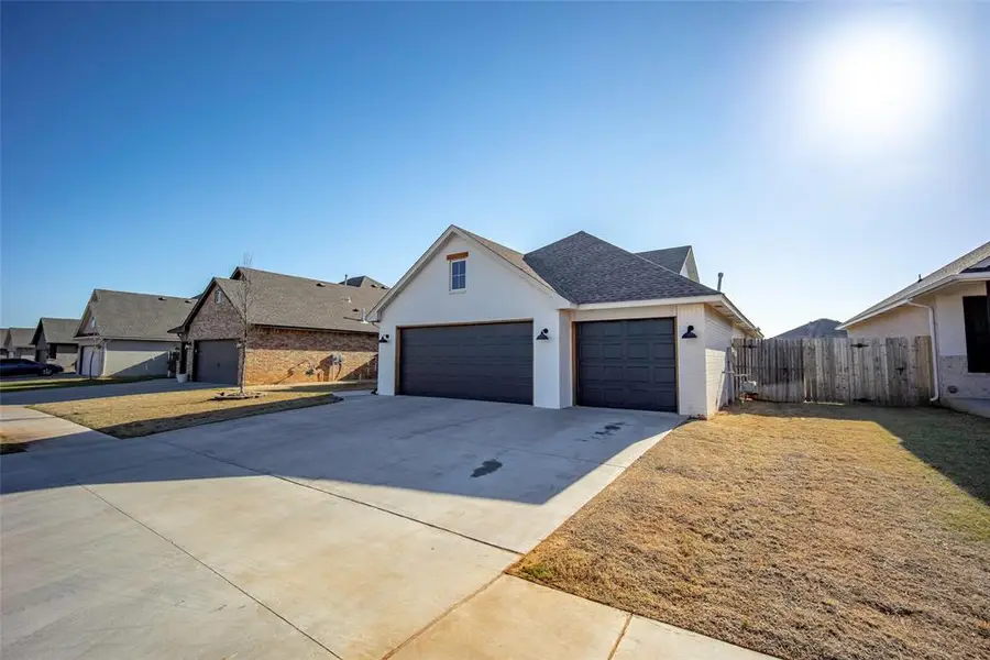 2812 Wild Rose Lane, Yukon, OK 73099 - #3