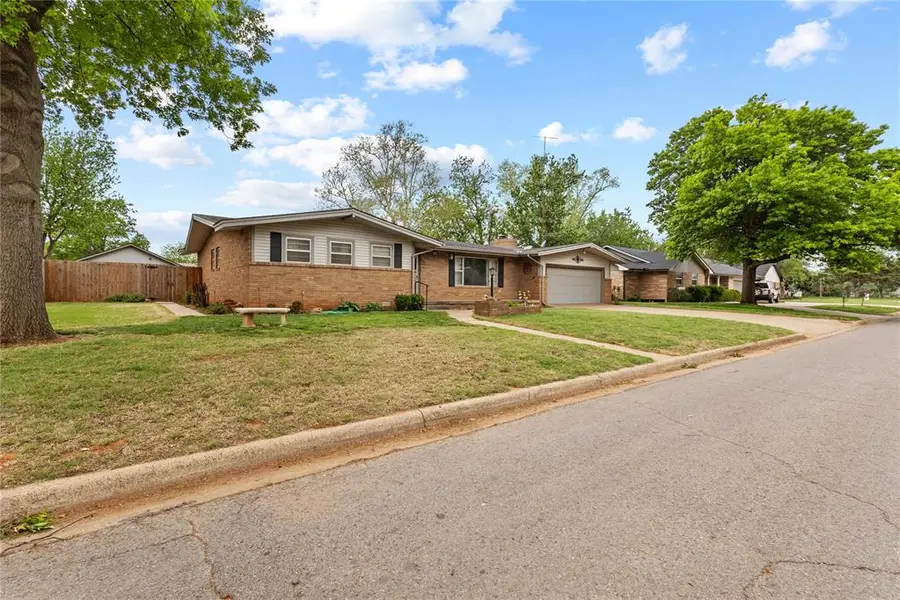 713 Oak Drive, Weatherford, OK 73096 - #2