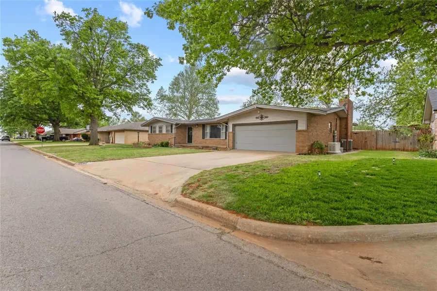 713 Oak Drive, Weatherford, OK 73096 - #3