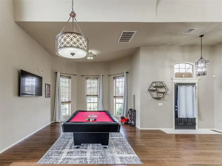 2047 Park Avenue, Newcastle, OK 73065 - #3