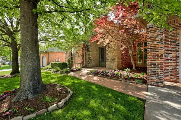 1908 Red Prairie Drive, Edmond, OK 73025