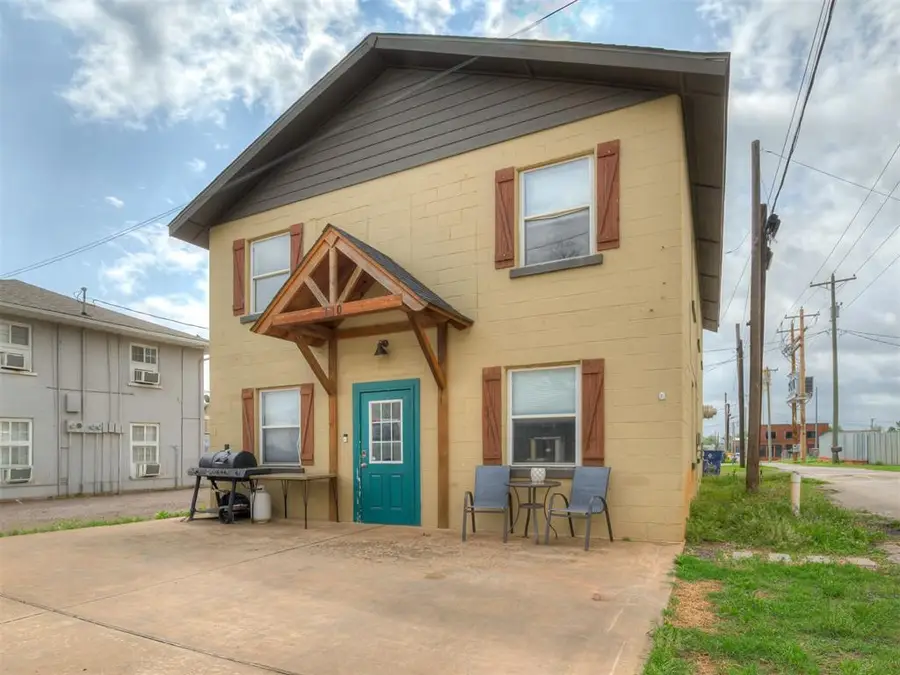 110 NW 3rd Street, Blanchard, OK 73010 - #2
