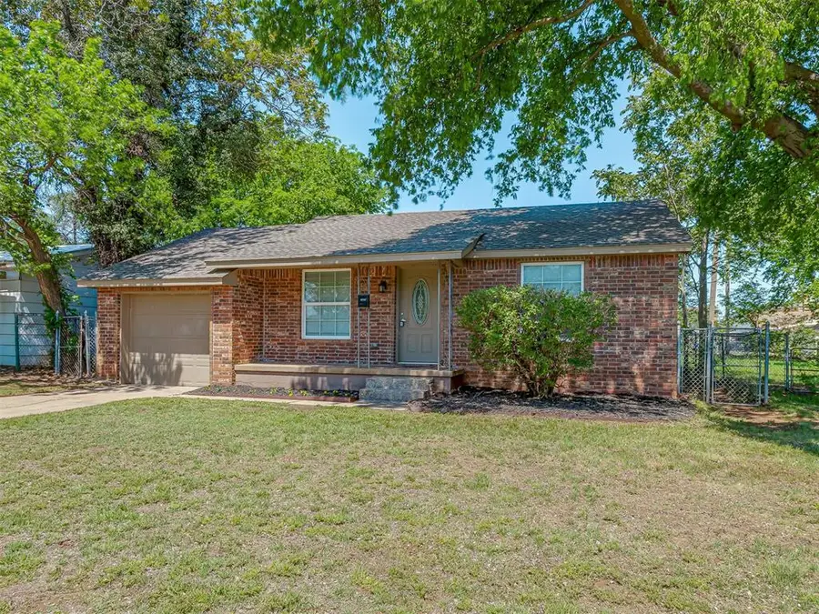 1824 Park Avenue, Chickasha, OK 73018 - #2