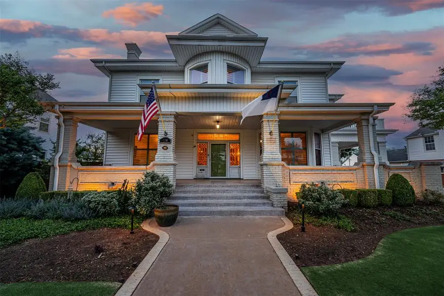 716 E Noble Avenue, Guthrie, OK 73044 - #3