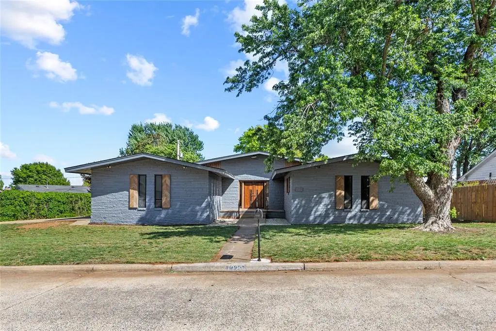 1220 N Kansas Street, Weatherford, OK 73096 - #1