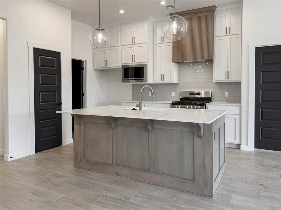 4364 Ranchwood Drive, Edmond, OK 73025 - #2