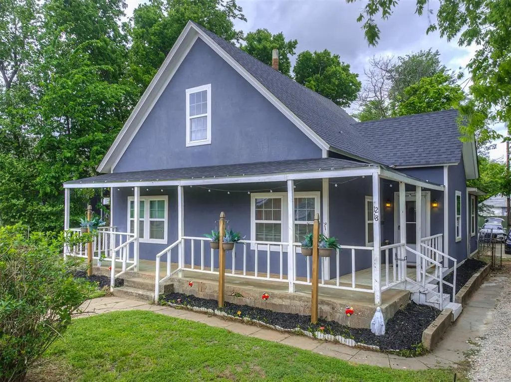 1218 W Noble Avenue, Guthrie, OK 73044 - #1