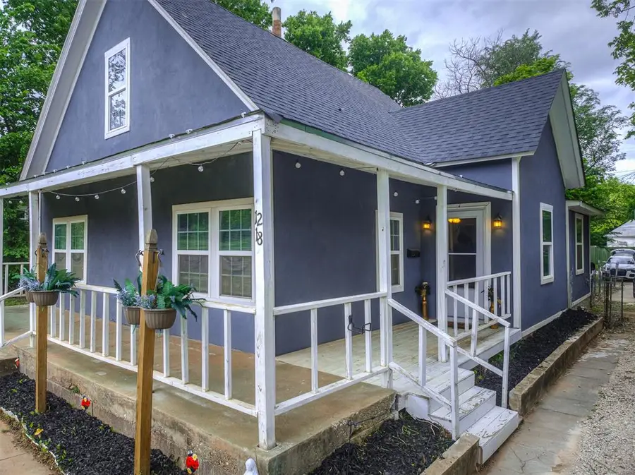 1218 W Noble Avenue, Guthrie, OK 73044 - #3