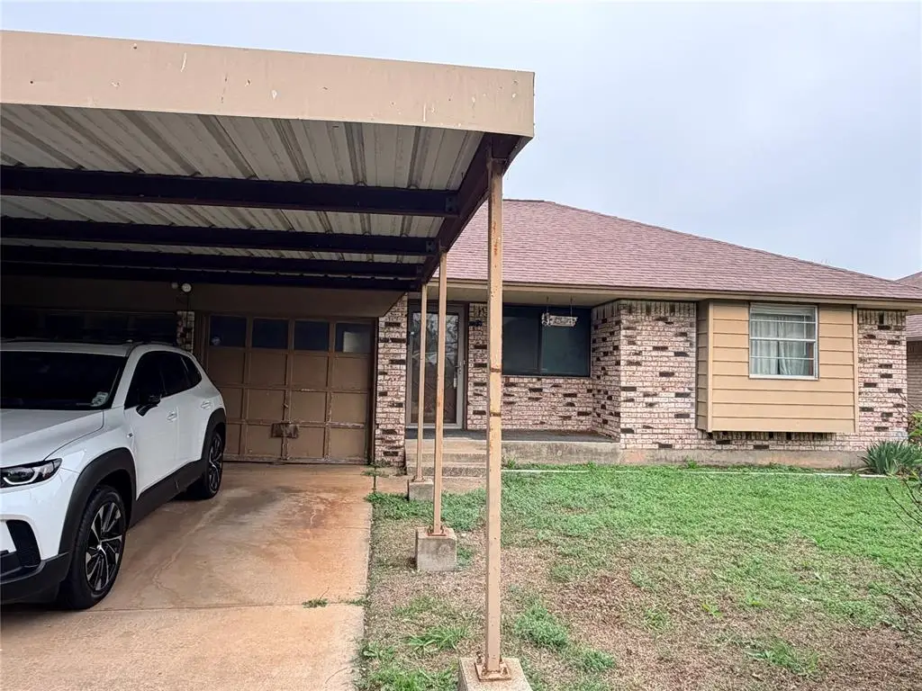 1520 N Janeway Avenue, Moore, OK 73160 - #1