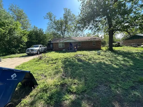 1106 N 11th Street, Chickasha, OK 73018