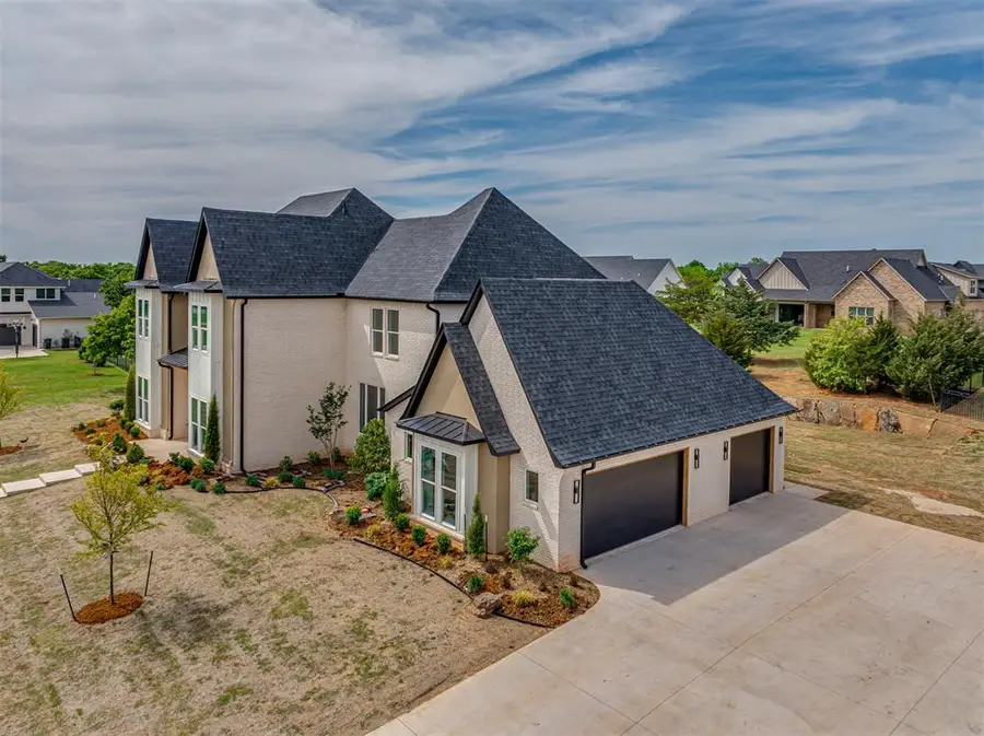 361 Old Creek Road, Edmond, OK 73034 - #2