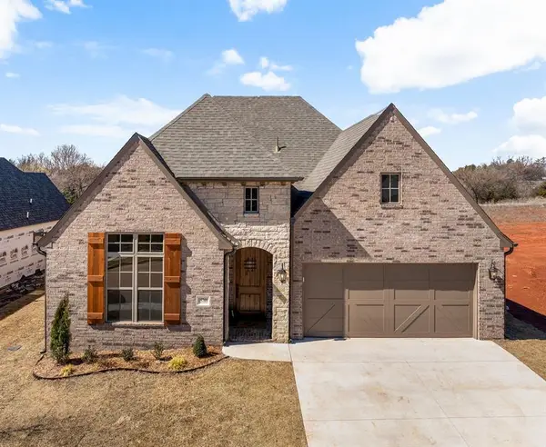 15709 Flora Avenue, Edmond, OK 73013