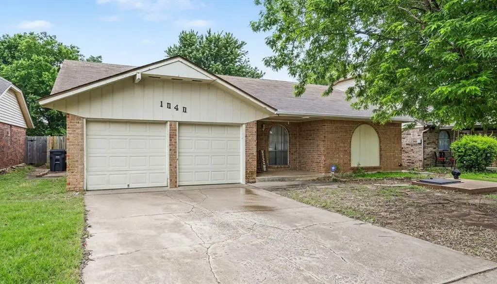 1040 NW 10th Street, Moore, OK 73160 - #1