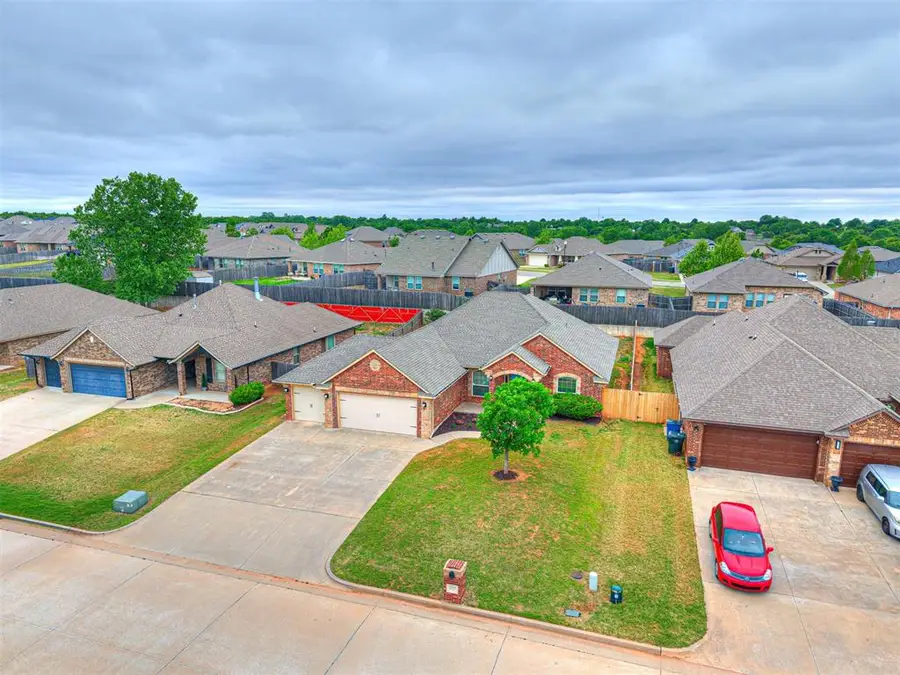 2121 Mill Creek Way, Choctaw, OK 73020 - #2
