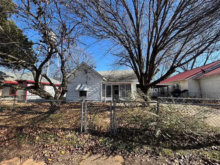 123 N Fowler Street, Meeker, OK 74855 - #2