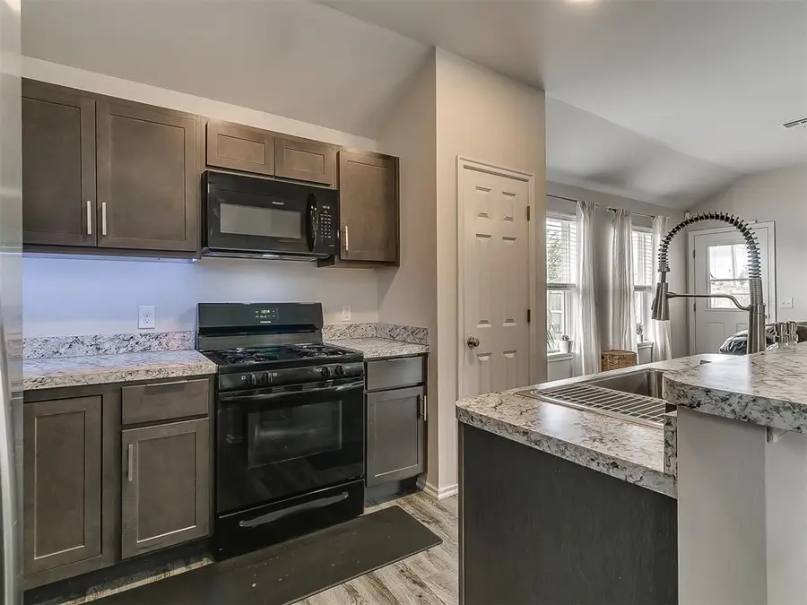 11036 NW 94th Terrace, Yukon, OK 73099 - #3