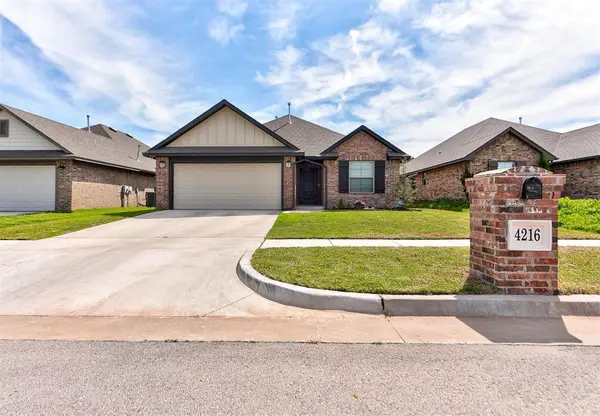4216 Royal Garden Drive, Yukon, OK 73099